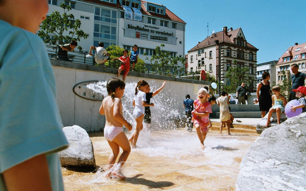 Marienplatz Stuttgart, Wasserspiel